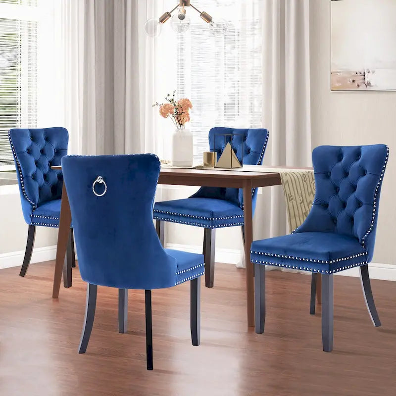 Chaise de cuisine luxueuse recouverte de velours