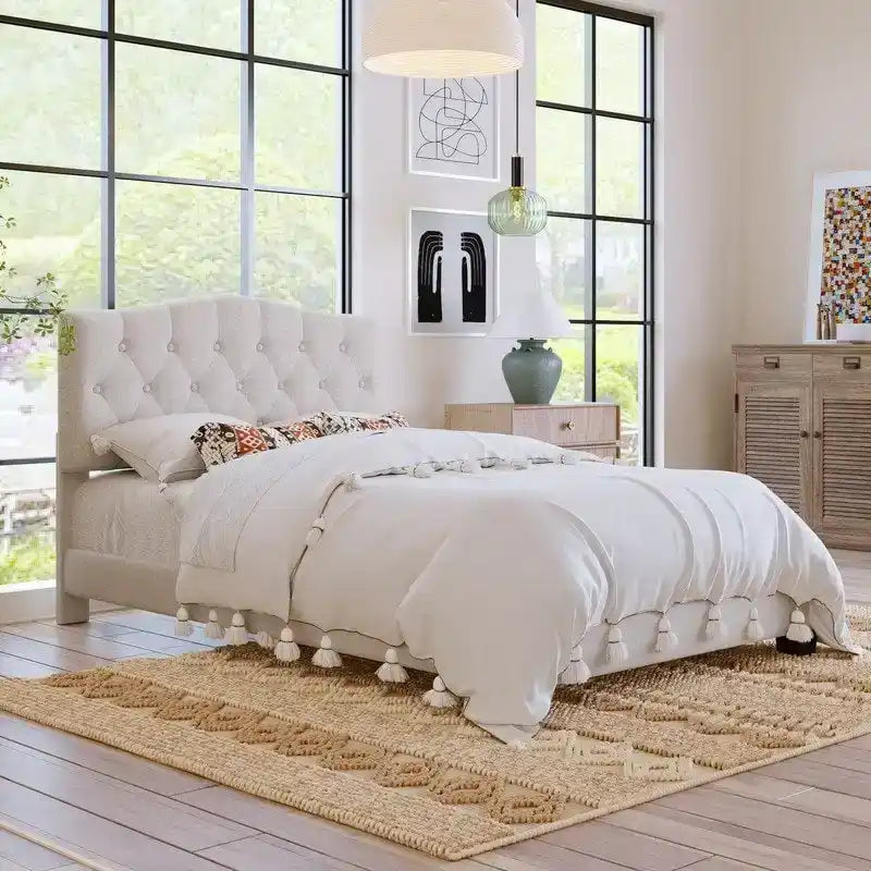 Lit plateforme en lin beige de grande taille