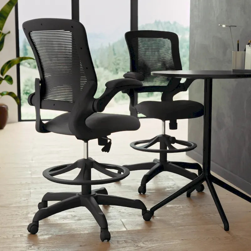 Chaise de dessin ergonomique avec dossier en maille