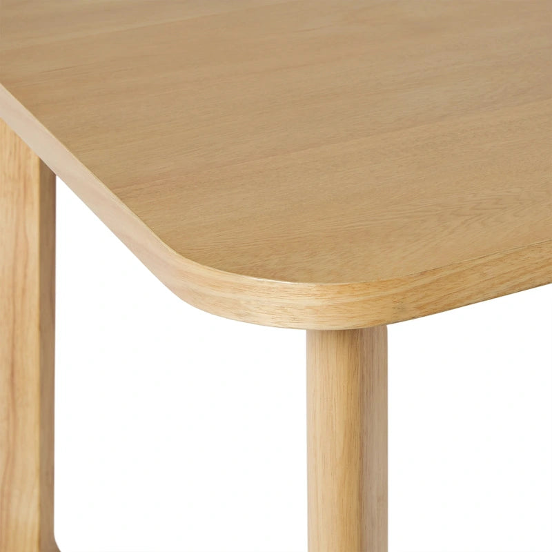 Table de salle à manger moderne en bois massif avec pieds géométriques