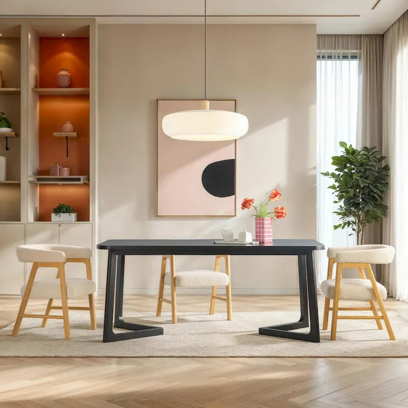 Table de salle à manger moderne en bois massif avec pieds géométriques